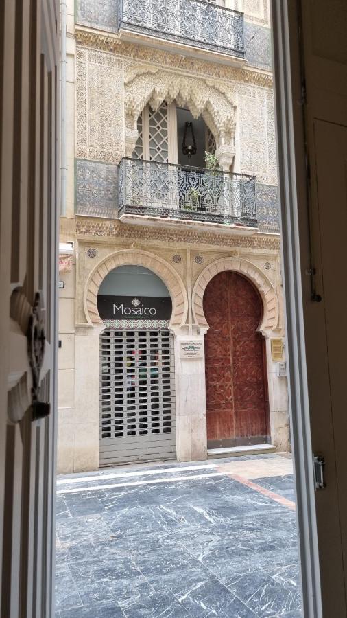 Puerta De Alhambra Apartment Malaga Exterior photo